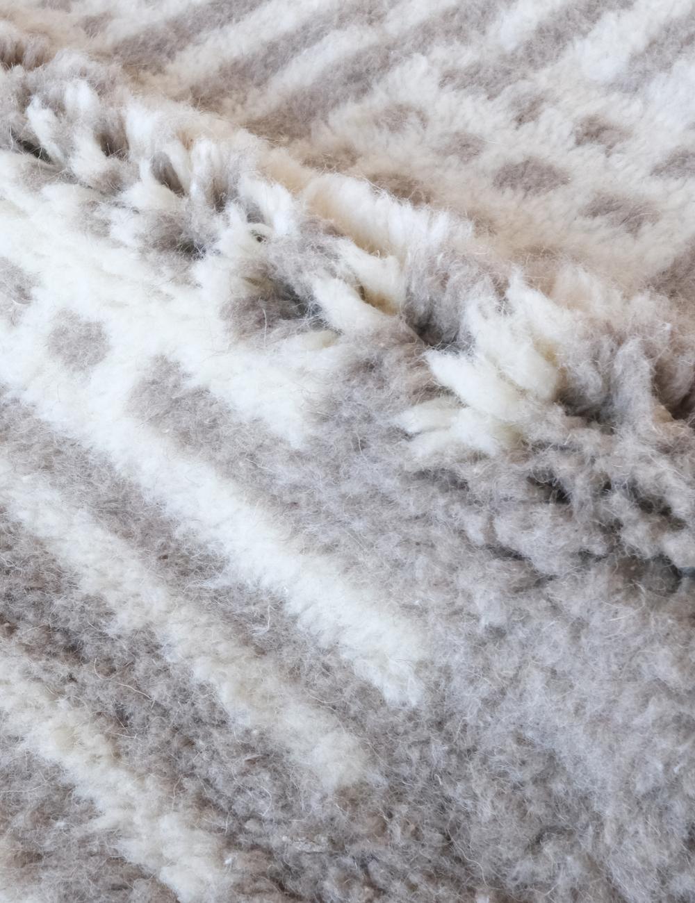 Beni Mrirt Moroccan Luxury Shag Wool Rug – 4.9 x 3.6 ft (149 x 110 cm) Handmade

