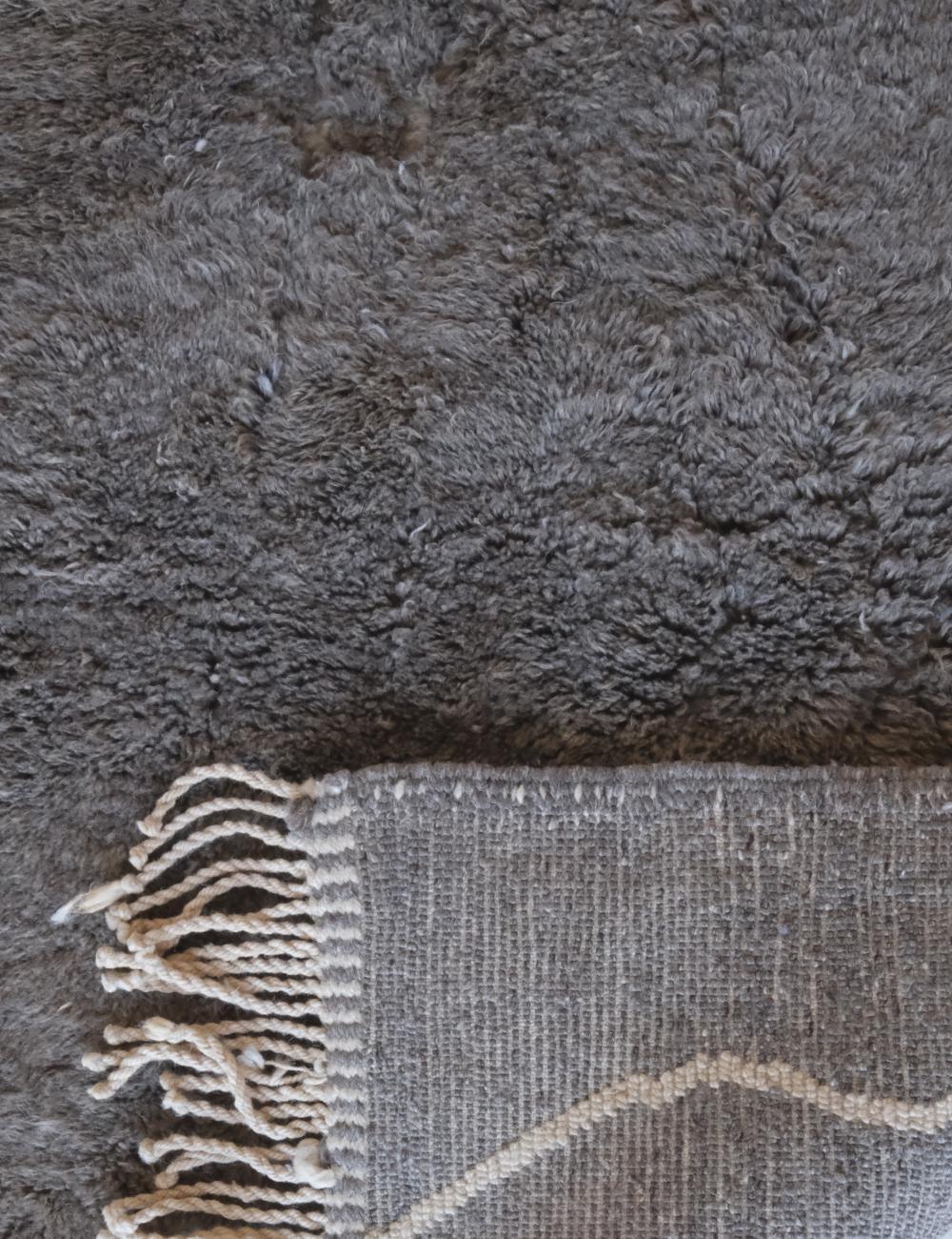 Beni Mrirt Moroccan Luxury Shag Wool Rug – 5 x 3.6 ft (151 x 110 cm) Handmade

