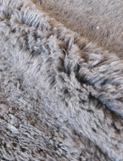 Beni Mrirt Moroccan Luxury Shag Wool Rug 5 x 3.6 ft / 151 x 110 cm - Surcoma