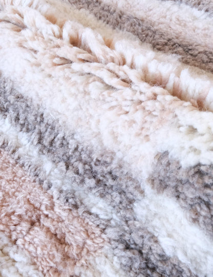 Beni Mrirt Moroccan Luxury Wool Rug5.4 x 3.7 ft / 165 x 114 cm - Surcoma