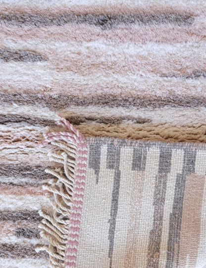 Beni Mrirt Moroccan Luxury Wool Rug5.4 x 3.7 ft / 165 x 114 cm - Surcoma