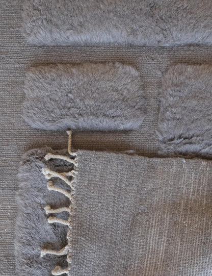Beni Mrirt Moroccan Taupe Wool Rug 4.9 x 3.4 ft / 148 x 106 cm - Surcoma