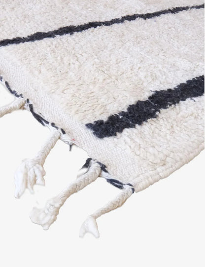 Beni Ourain Moroccan Wool Rug 8.3 x 4.9 ft / 252 x 150 cm - Surcoma