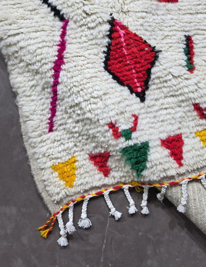 Berber Diamond Rug 8 x 4.9 ft / 245 x 150 cm