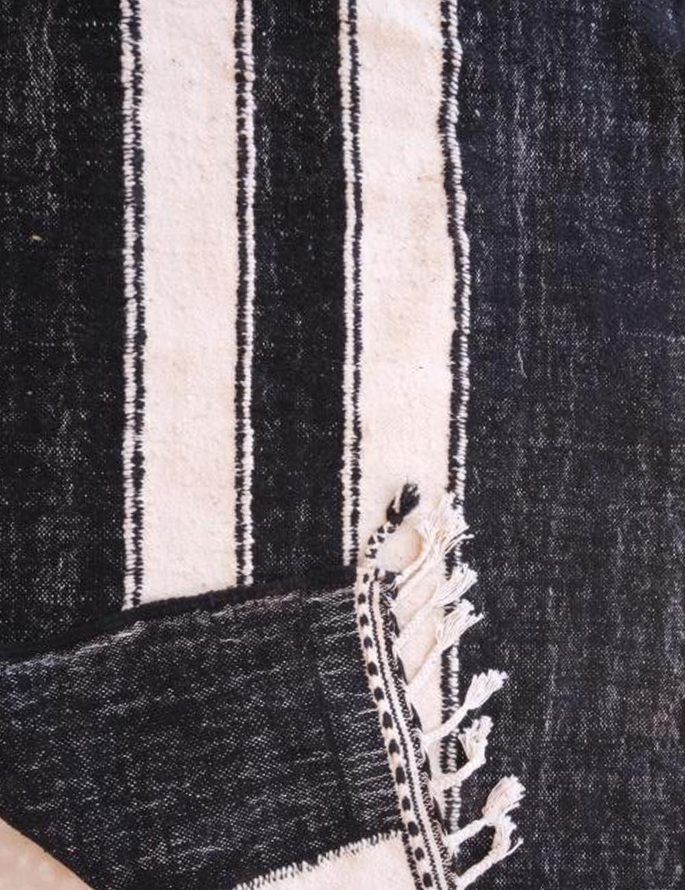 Black and White Custom Moroccan Kilim Rug - Forma 31