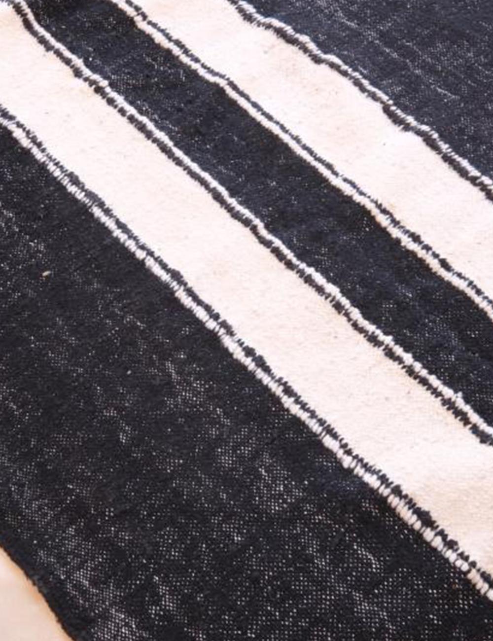 Black and White Custom Moroccan Kilim Rug - Forma 31
