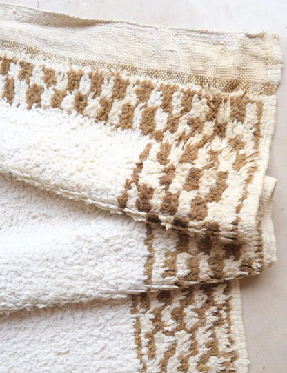 Bordered Wool Moroccan Rug 10.4 x 5.3 ft / 318 x 163 cm - Surcoma