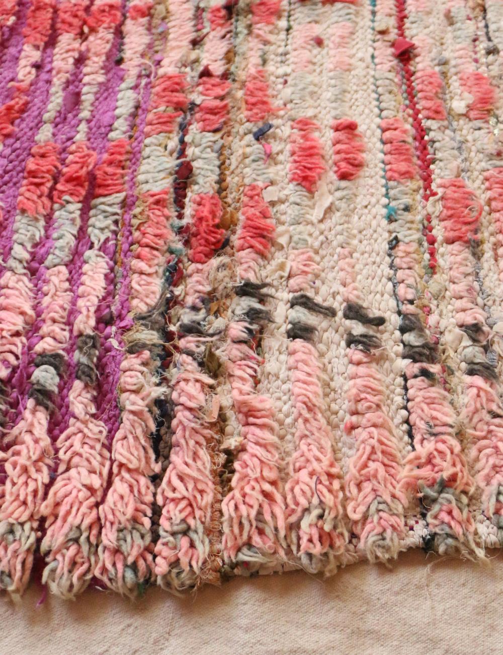 Authentic Berber Moroccan Rug 5.6 x 4.8 ft / 171 x 147 cm