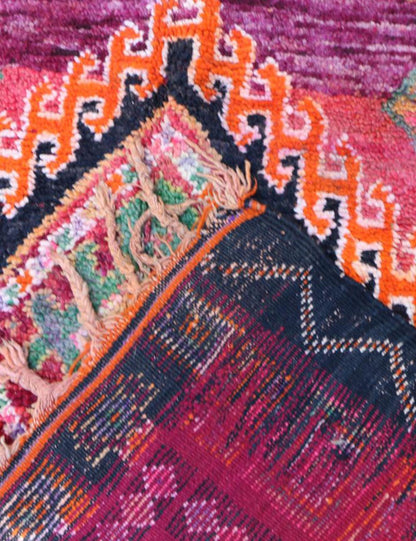 Moroccan Vintage Boujad Rug 9.6 x 6.1 ft / 292 x 188 cm