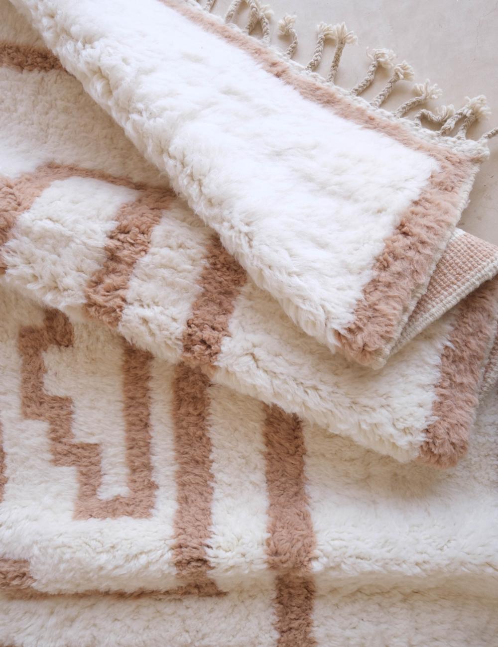 Custom White Beige Moroccan Rug - Esmeralda 13