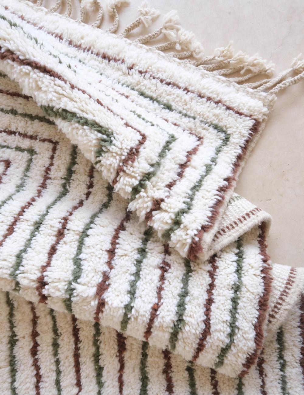 Custom White Linear Moroccan Rug - Forma 73