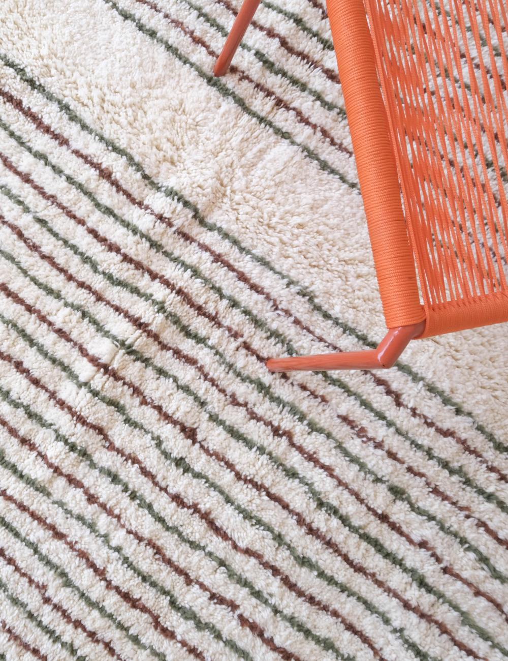 Custom White Linear Moroccan Rug - Forma 73