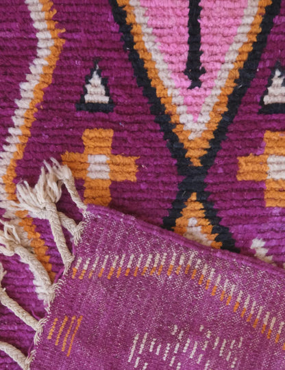 Bright Moroccan Magenta Runner Rug 16.6 x 2.5 ft / 505 x 79 cm - Surcoma