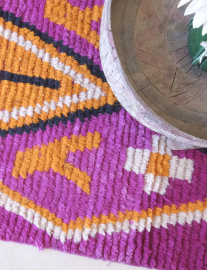 Bright Moroccan Magenta Runner Rug 16.6 x 2.5 ft / 505 x 79 cm - Surcoma