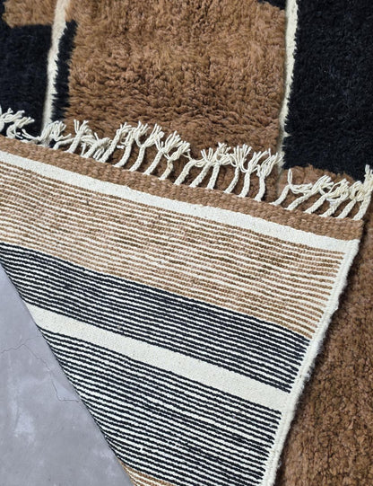 Brown and Black Moroccan Rug 10.1 x 6.7 ft / 307 x 205 cm