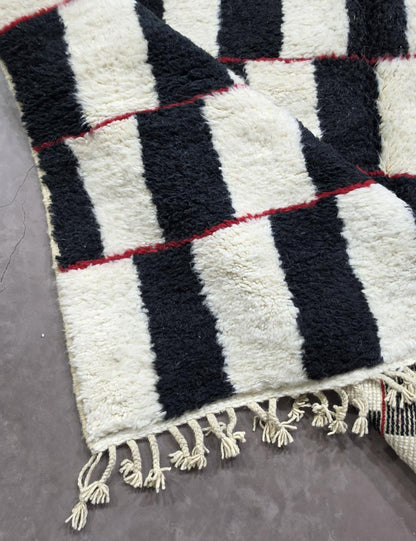 Checkered Moroccan Wool Rug 10 x 8.2 ft / 306 x 250 cm