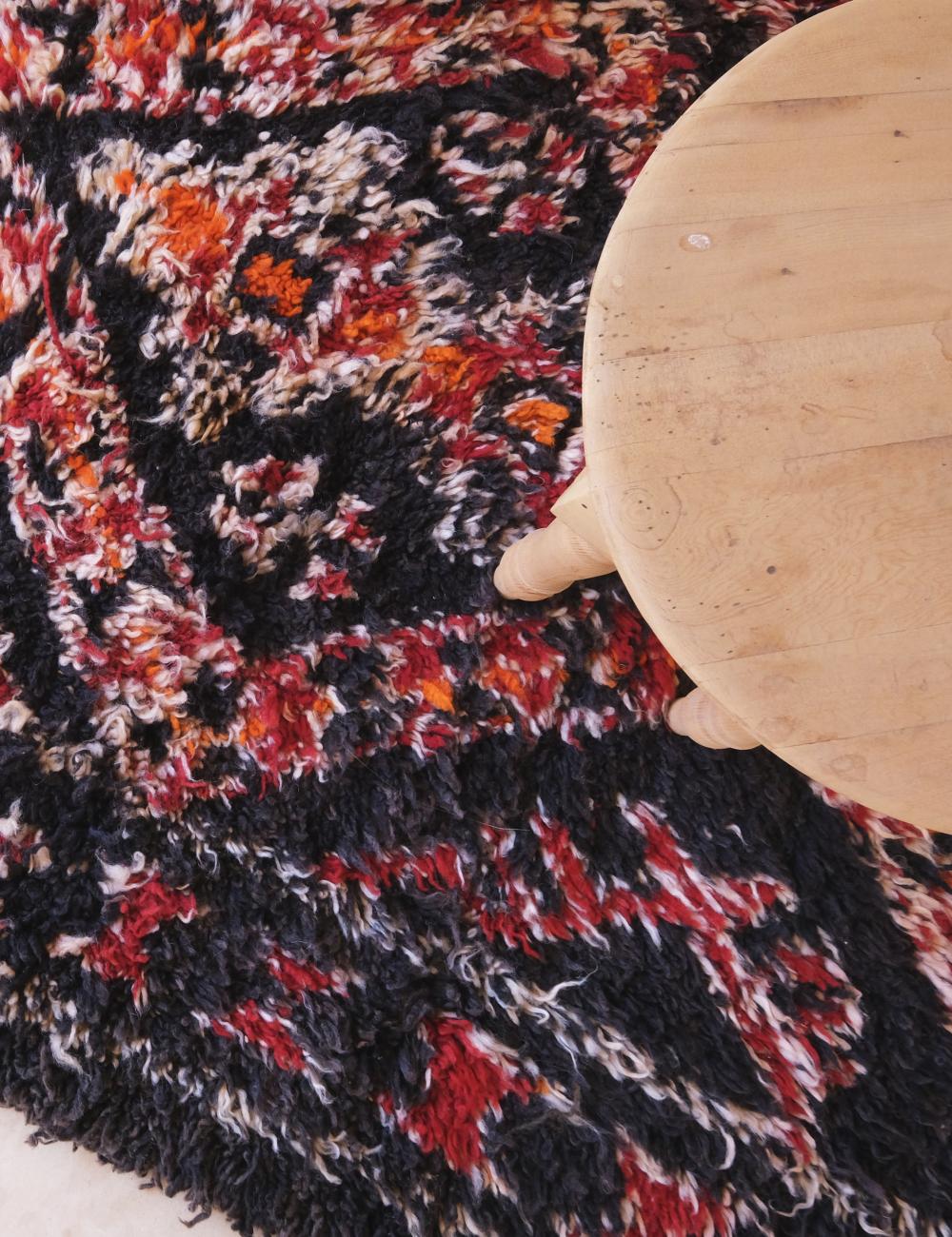 Collector Moroccan Shag Rug 10.6 x 6.7 ft / 323 x 206 cm