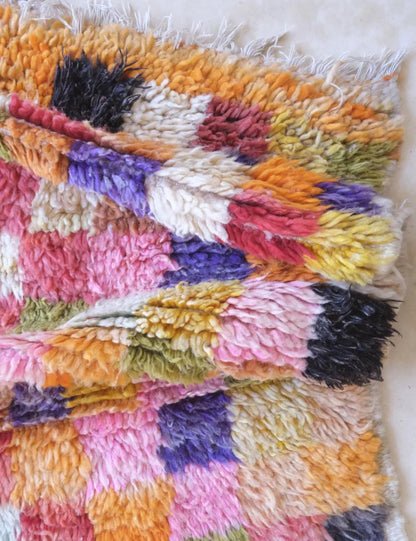 Colorful Checkered Moroccan Wool Rug 5.3 x 3.9 ft / 161 x 119 cm - Surcoma