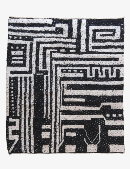 Black and White Moroccan Wool Rug 9 x 7.1 ft / 274 x 218 cm - Surcoma