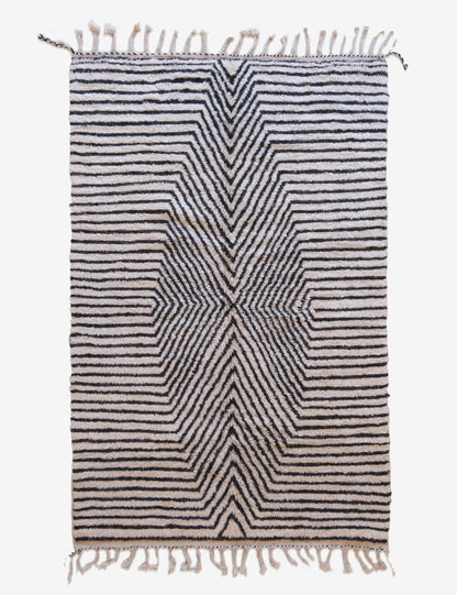 Contemporary Moroccan Black and White Rug 9.5 x 6.1 ft / 289 x 186 cm - Surcoma
