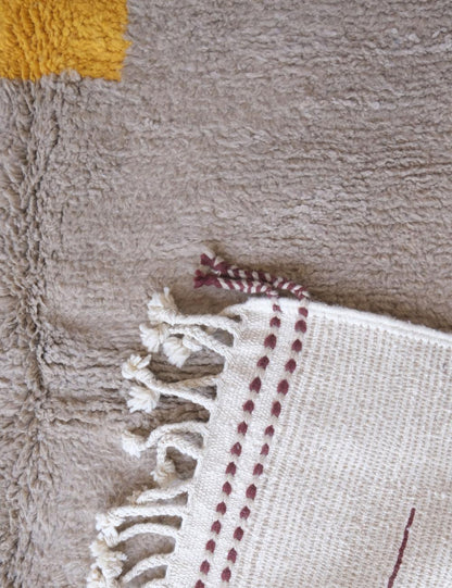 Contemporary Moroccan Berber Rug 9.6 x 6.3 ft / 293 x 193 cm - Surcoma