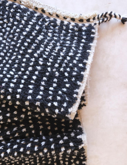 Black and Ivory Moroccan Rug - Forma 107