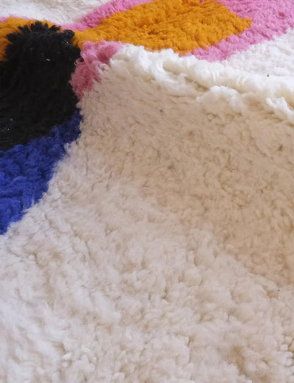 Modern Moroccan Wool Rug 8.5 x 5.4 ft / 260 x 167 cm - Surcoma