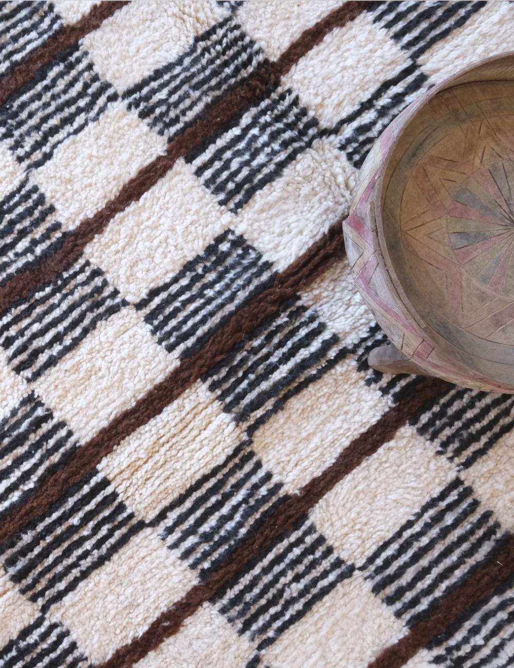Neutral Checkered Moroccan Rug - Forma 108