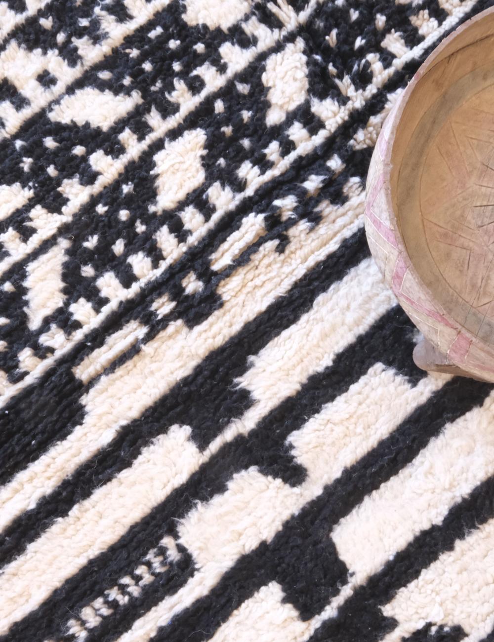Black and Ivory Moroccan Rug - Echoes Of Love 66