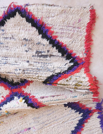 Cozy Accent Wool Rug 5.3 x 2.6 ft / 161 x 81 cm - Surcoma