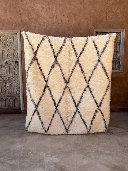 Beni Ourain Square Rug 5.4 x 4.8 ft / 164 x 147 cm - Surcoma