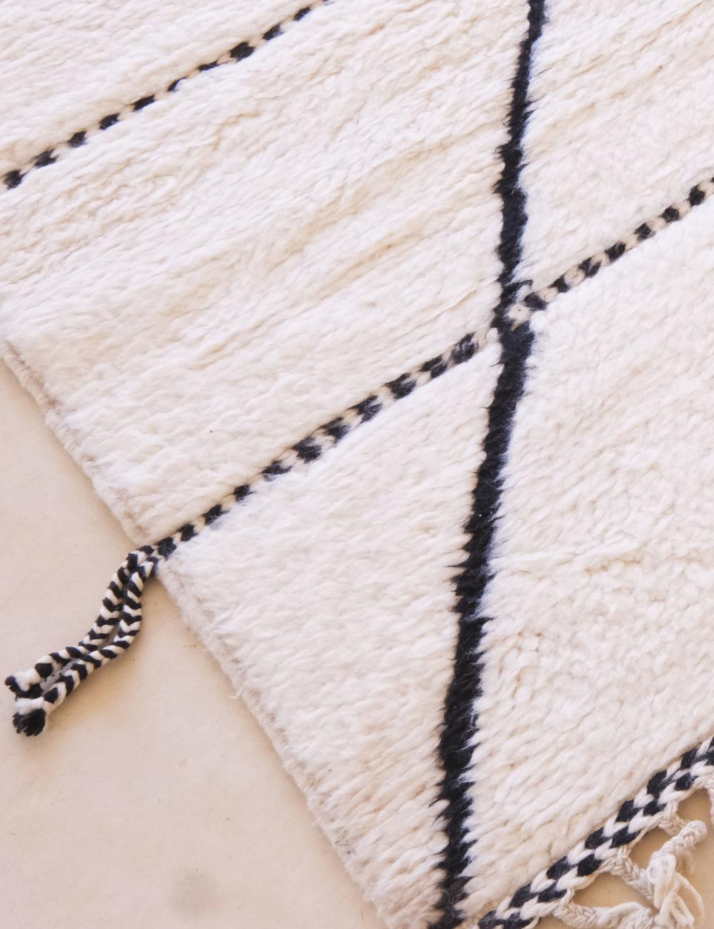 Moroccan Custom Classic Beni Rug - Forma 44