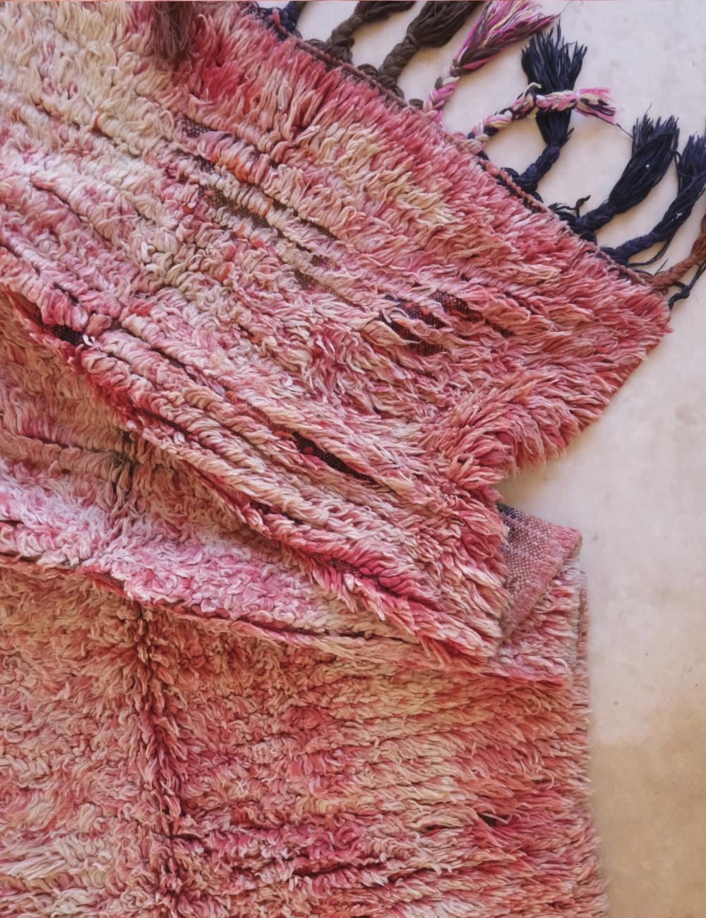 Faded Pink Solid Moroccan Rug 8.4 x 4.1 ft / 257 x 126 cm