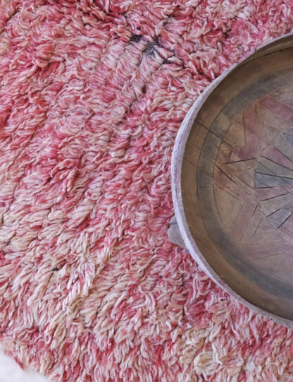 Faded Pink Solid Moroccan Rug 8.4 x 4.1 ft / 257 x 126 cm - Surcoma