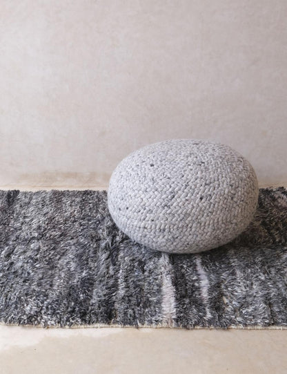 Gray Beni Ourain Moroccan Rug 7 x 4.2 ft / 212 x 130 cm - Surcoma