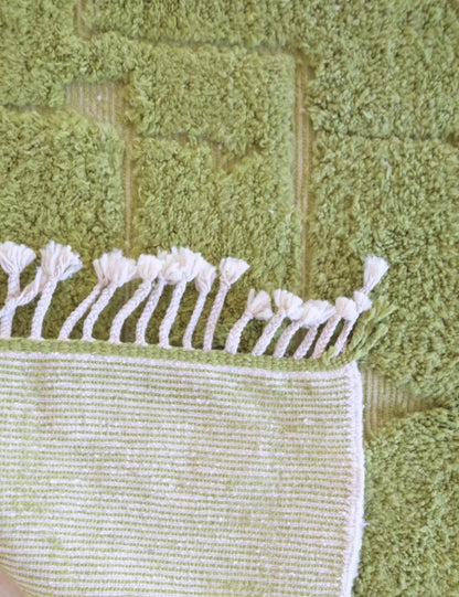 Green Contemporary Moroccan Rug 7.9 x 4.9 ft / 240 x 150 cm - Surcoma