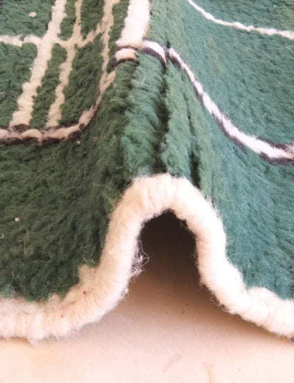 Green Moroccan Handknotted Wool Rug 5.8 x 4.1 ft / 176 x 126 cm - Surcoma