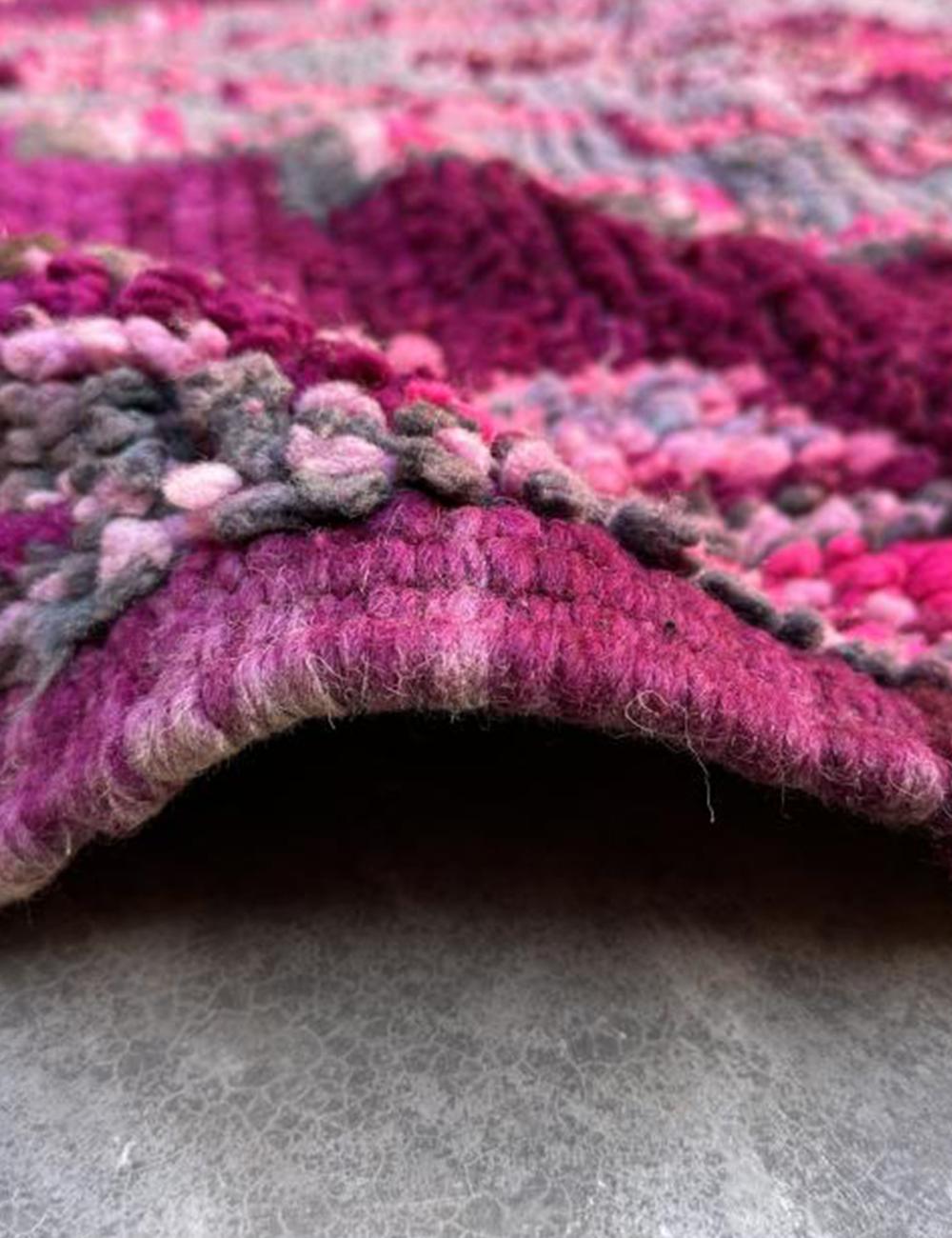 Extra-Long Hallway Rug 18.3 x 3.9 ft / 557 x 120 cm