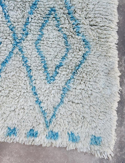 Beni Ourain White and Blue Rug 8.4 x 6.82 ft / 256 x 208 cm - Surcoma