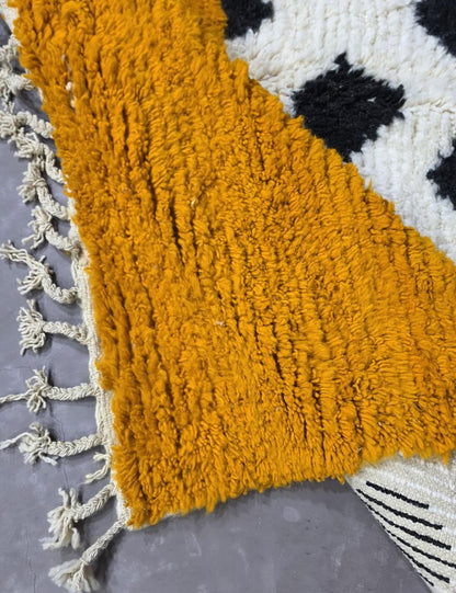 Handmade Berber Wool Carpet 8.1 x 6.3 ft / 247 x 193 cm
