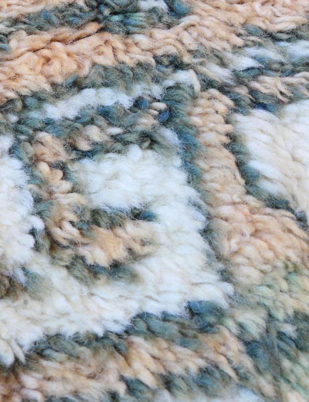 Medallion Berber Rug 9.1 x 6.1 ft / 276 x 186 cm