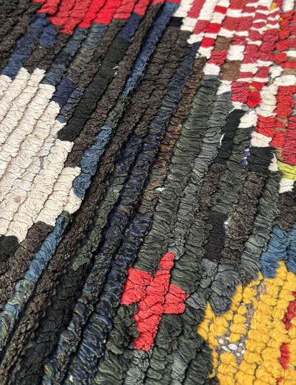 Handwoven Berber Rug 7.1 x 2.5 ft / 217 x 78 cm