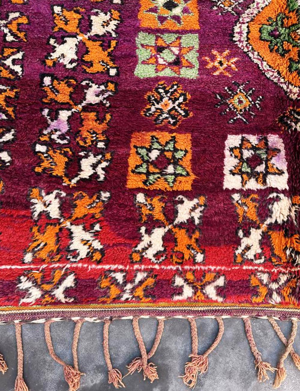 Traditional Berber Rug 10.4 x 6.9 ft / 316 x 213 cm