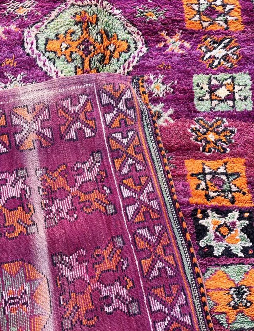 Traditional Berber Rug 10.4 x 6.9 ft / 316 x 213 cm