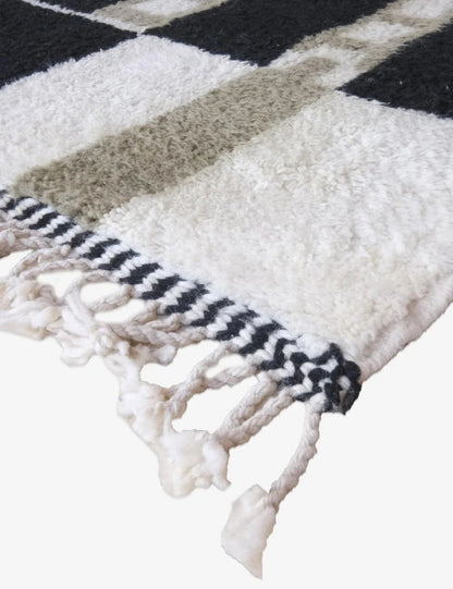 Oversized Moroccan Wool Rug 13.1 x 9.7 ft / 400 x 296 cm - Surcoma
