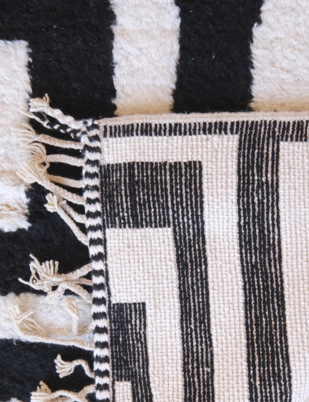 Handwoven Moroccan Wool Rug 11.4 x 7.9 ft / 347 x 242 cm
