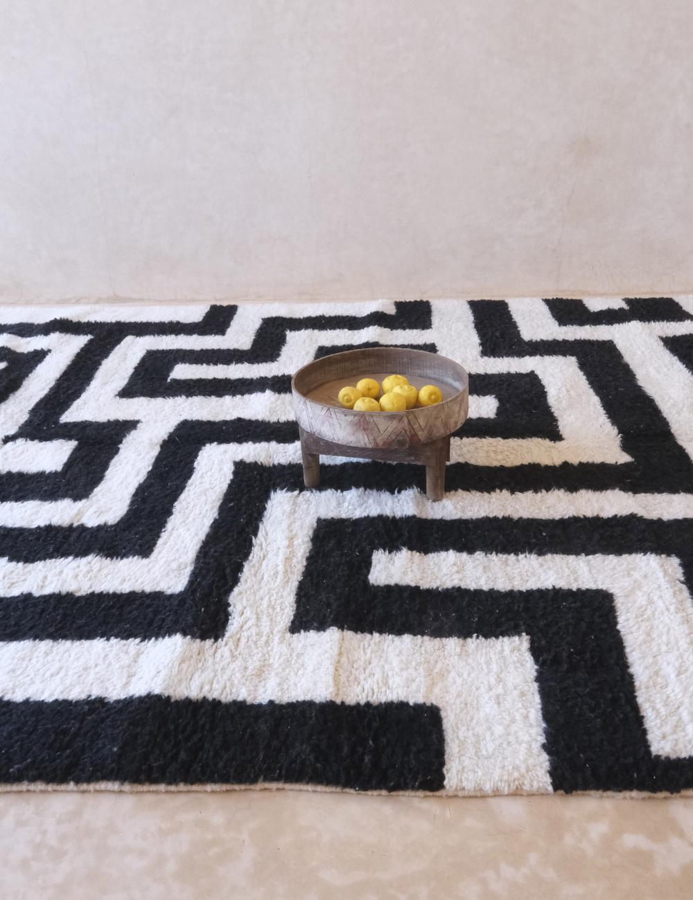 Handwoven Moroccan Wool Rug 11.4 x 7.9 ft / 347 x 242 cm