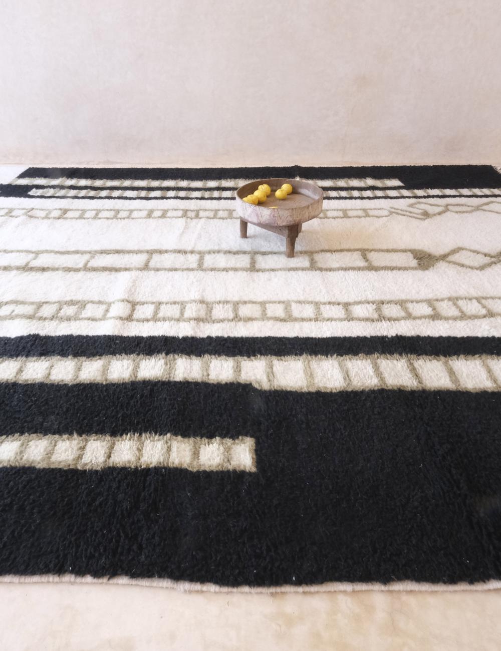 Oversized Moroccan Wool Rug 13.1 x 9.7 ft / 400 x 296 cm