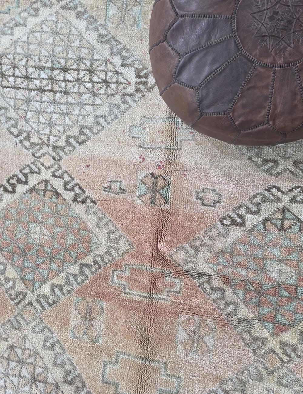 Mid Century Moroccan Rug 9.4 x 5.9 ft / 286 x 181 cm