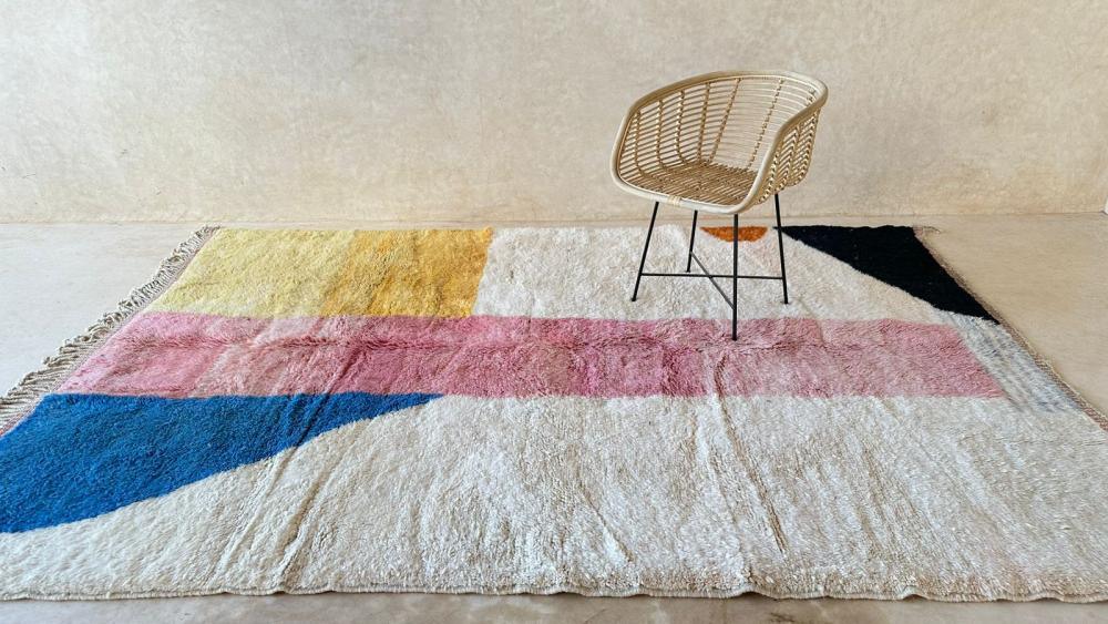 Modern Moroccan Beni Mrirt rug, 10.3 x 7 ft, handwoven wool with neutral geometric design